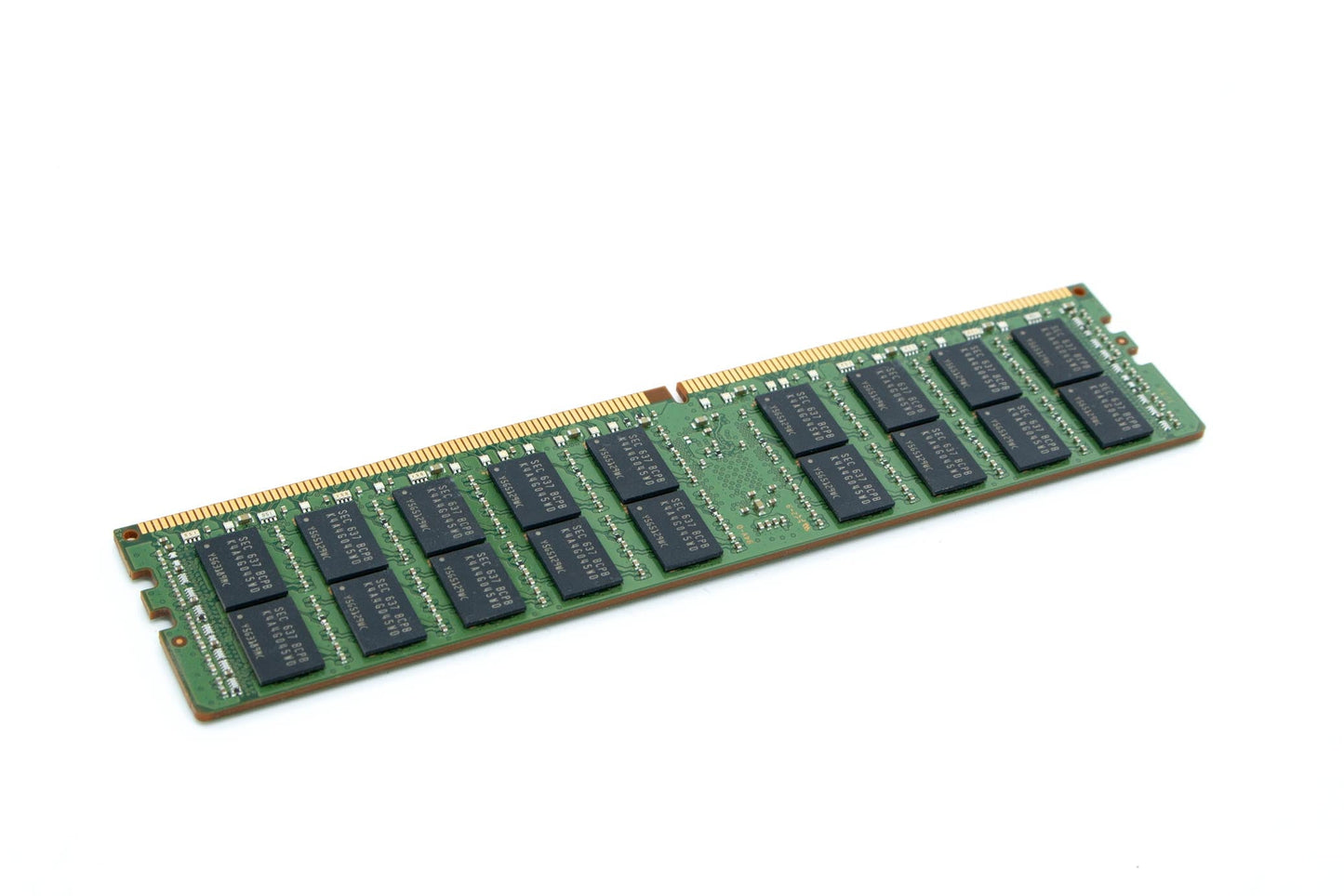 Samsung 16GB M393A2G40DB0 DDR4 SDRAM Memory Module M393A2G40DB0-CPB