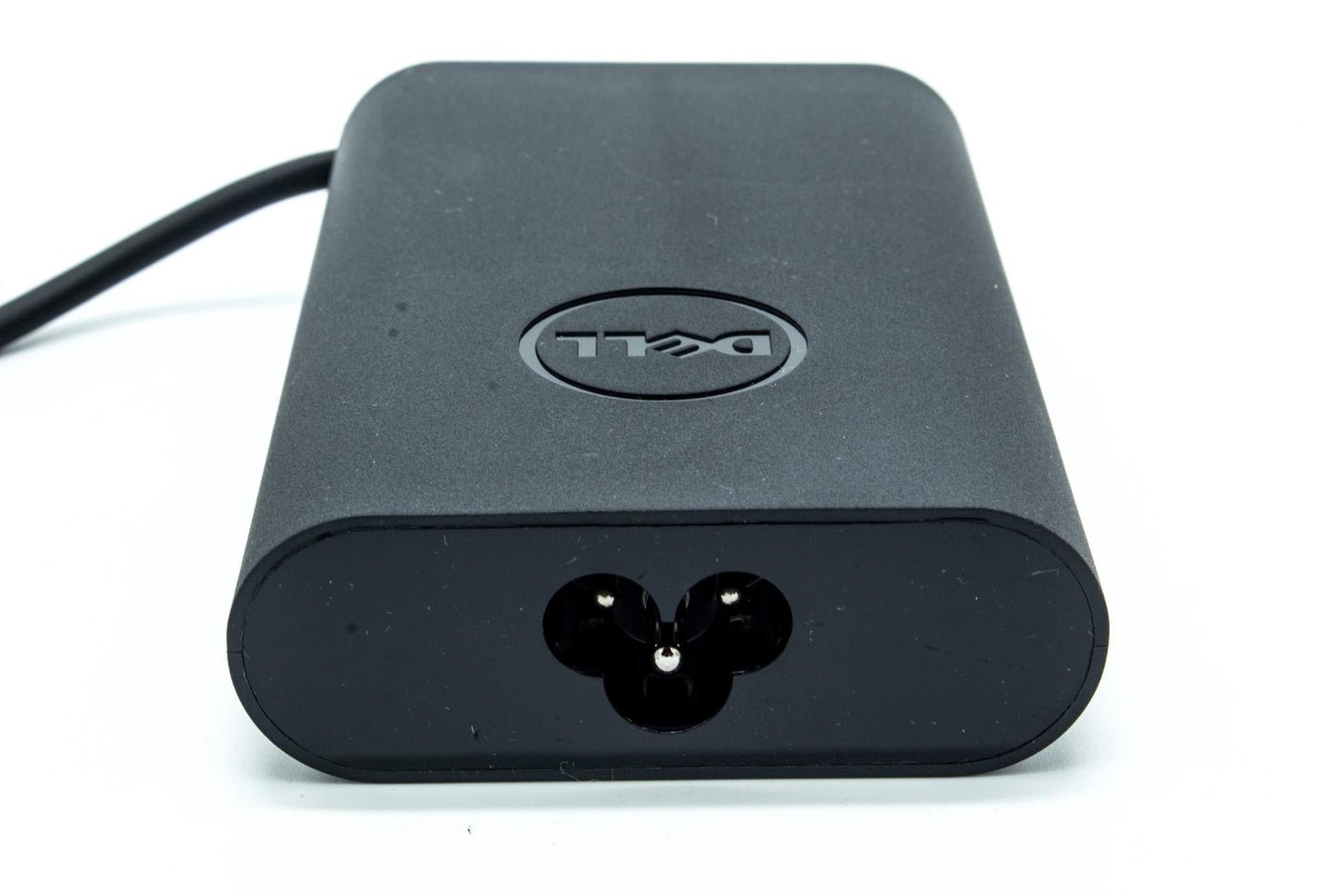 Dell 65W AC power adapter, 19.5V output, 3.34A current, proprietary 7.4mm connector, compatible with Dell Latitude laptops