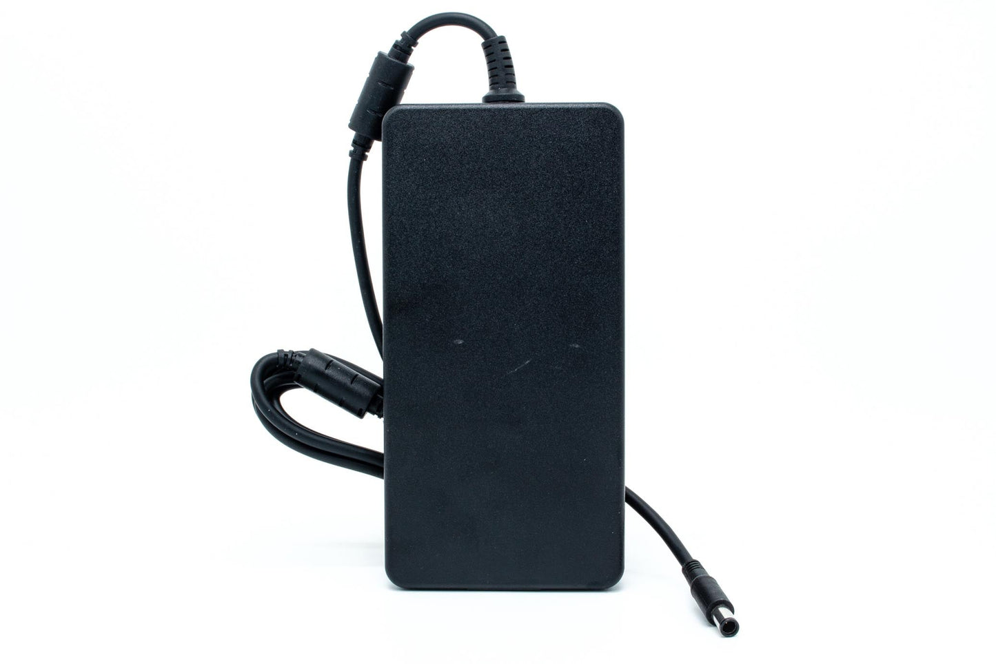 Dell AC Adapter, 240W, 19.5V, 3 Pin, 7.4mm, Lot 6 Version 2