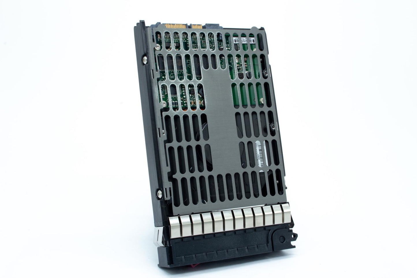 80GB hot-plug SATA hard disk drive - 7,200 RPM, 1.5Gb/sec transfer rate, 3.5-inch large form factor (LFF) - Includes 1-inch high drive tray