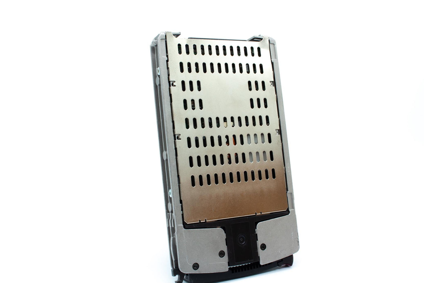 300GB universal hot-plug Ultra320 SCSI hard drive - 10,000 RPM, 3.5-inch large form factor (LFF) - Includes 1-inch high drive tray with 80-pin connector