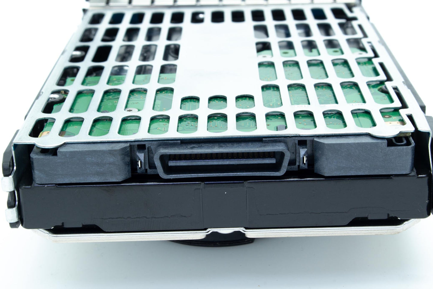 600GB hard disk drive - 10,000 RPM, Fibre Channel (FC) connector (part of AP732A and AP732B)
