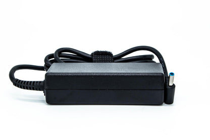 Smart AC power adapter (65 watt) - 4.5mm barrel connector, non-power factor correcting (NPFC) - Requires 3-wire AC power cord with C5 connector (Prohibited to India and China)