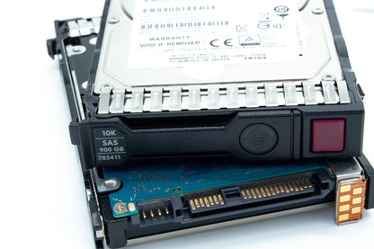 900GB hot-plug SAS hard disk drive - 12Gb/sec transfer rate, 10,000 RPM, 2.5-inch small form factor (SFF), Enterprise, SmartDrive Carrier (SC)
